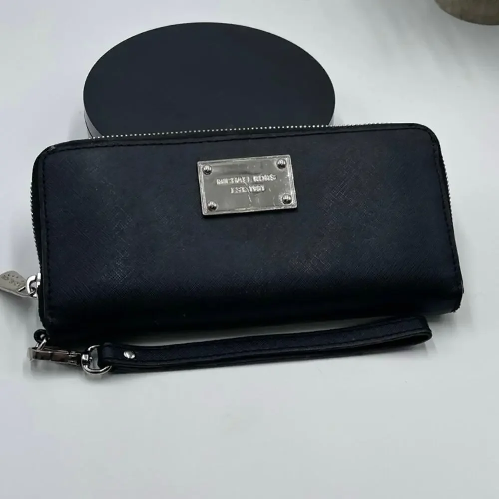 Michael Kors Zip-around Continental Black‎ Genuine Leather Jet Set Wallet